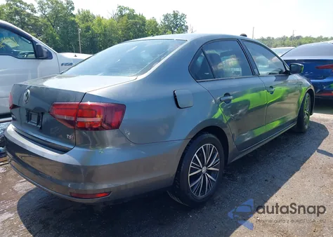 2018 Volkswagen Jetta 1.4T Se/1.4T Wolfsburg Edition из США, поврежденный, VIN 3VWDB7AJ1JM214647